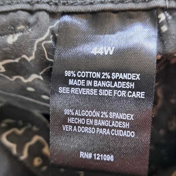 WEATHERPROOF MEN'S SIZE 44W OLIVE COLOR SHORT WITH BELT - Picture 3 of 5